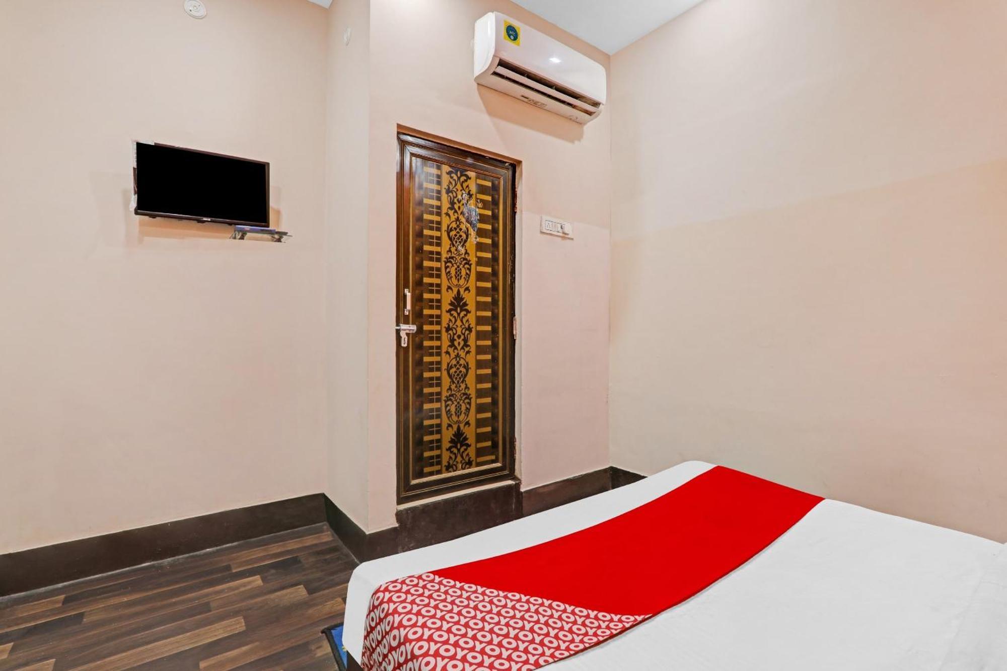 Hotel O New Pacifica Grand Near Phoenix United Лакхнау Екстер'єр фото